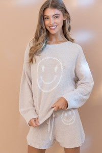 COZY SOFT TOP WITH SHORTS SET Smiley