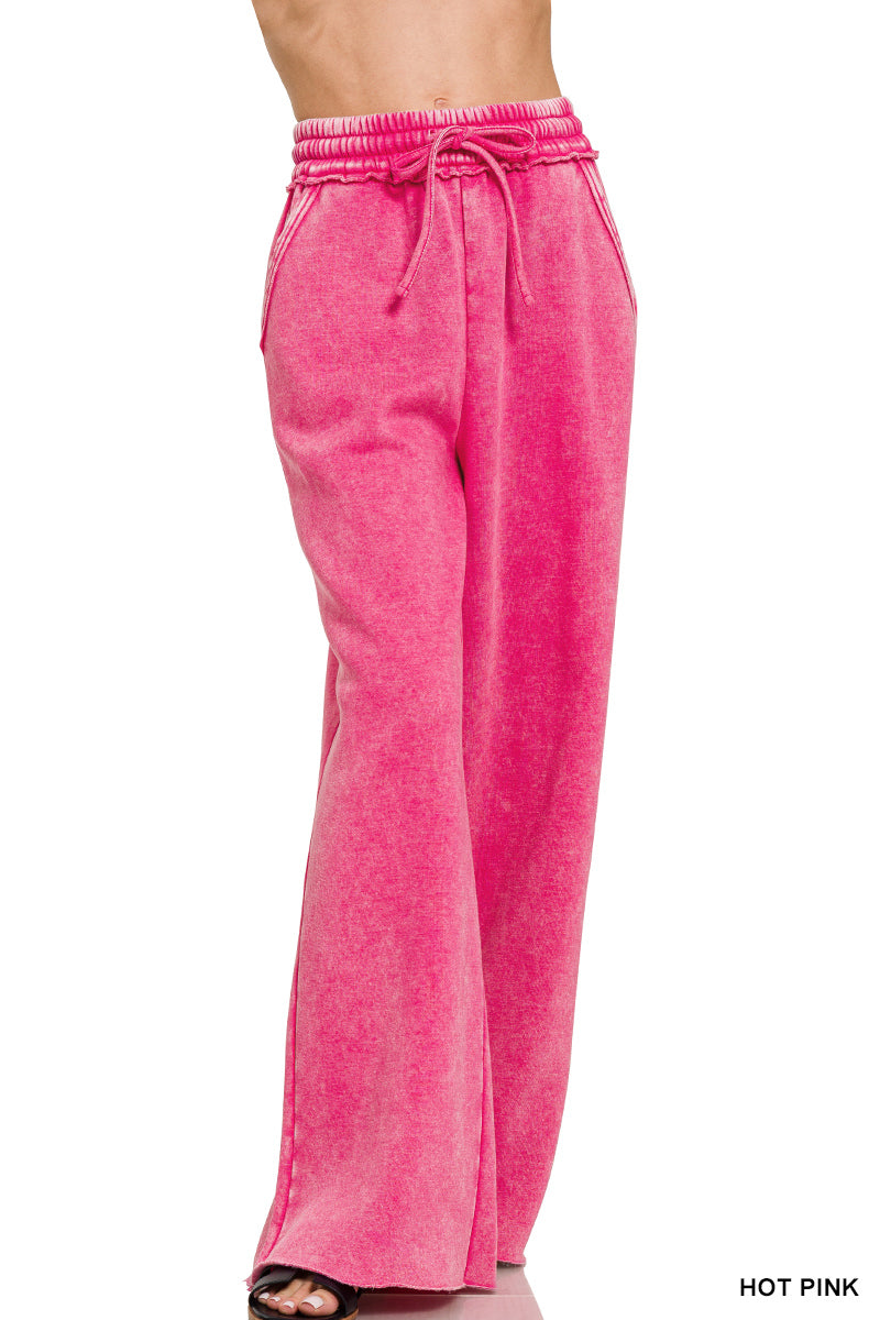 SWEATPANTS WITH POCKETS
